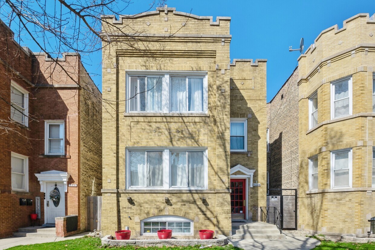 5446 N Spaulding Ave Unit 1, Chicago, IL 60625 Condo for Rent in