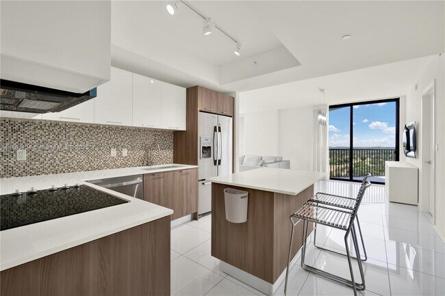 Foto del edificio - 5300 Paseo Blvd