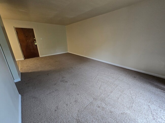 Building Photo - 3012 Chamberlayne Ave