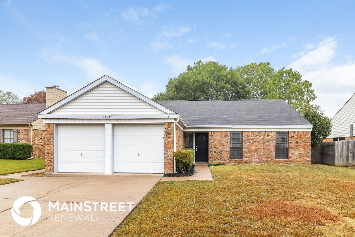Primary Photo - 5320 Buckner Dr