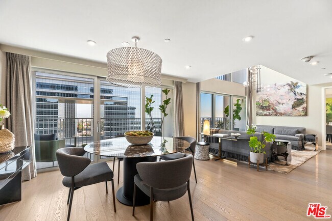 Building Photo - 2025 Ave of the Stars