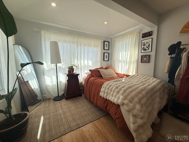 Foto del edificio - 18 Adair Rd