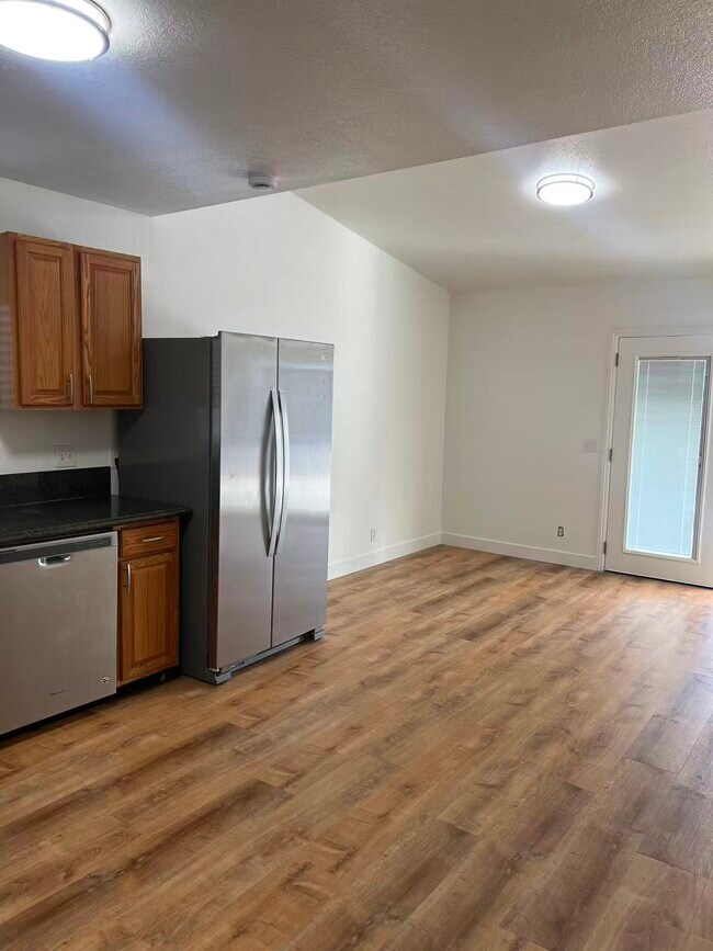 Foto del edificio - 6465 Meadow Lark Ln