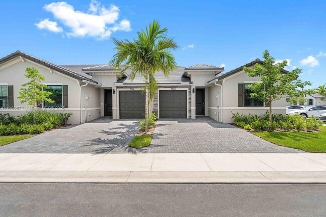 Building Photo - 14800 Cumberland Dr