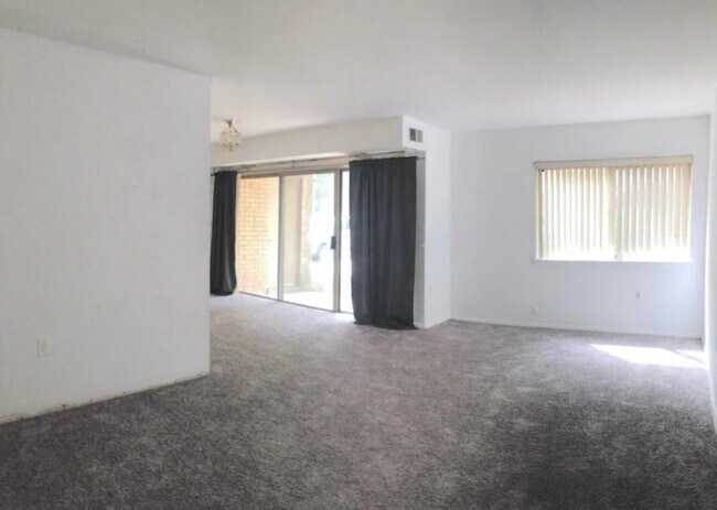 Living Room - 12411 Braxfield Ct