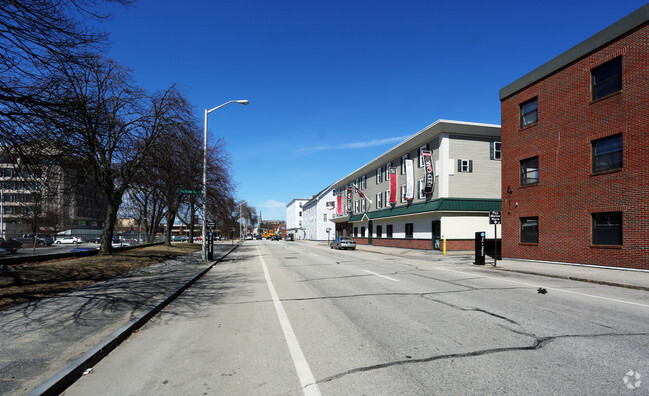 Foto del edificio - East Side Apartments