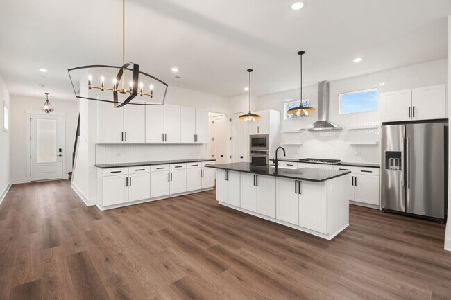 Building Photo - Gorgeous 4-bedroom, 4-bathroom Modern Home Durham, NC