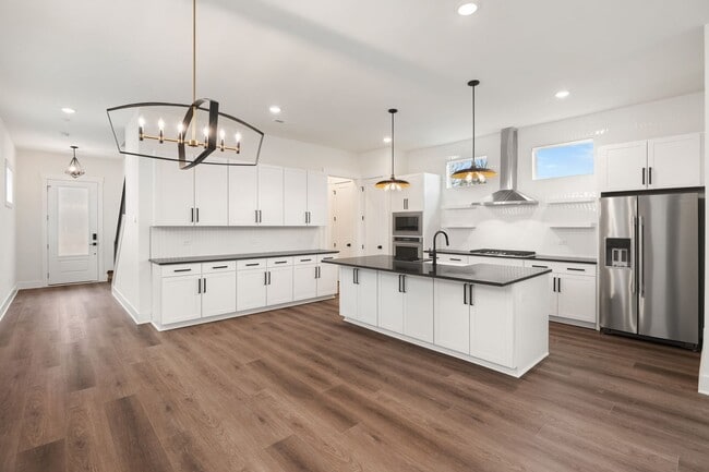 Foto del edificio - Gorgeous 4-bedroom, 4-bathroom Modern Home Durham, NC