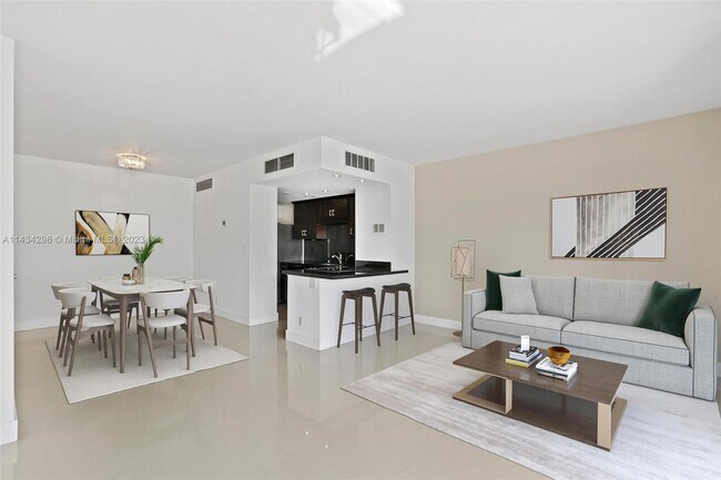 Foto del edificio - 880 NE 69th St