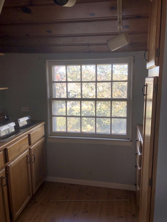 17910 E R D Mize Rd, Independence, MO 64057 House Rental in