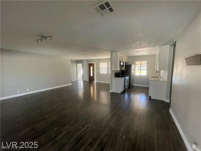 Building Photo - 2265 Heavenly View Dr