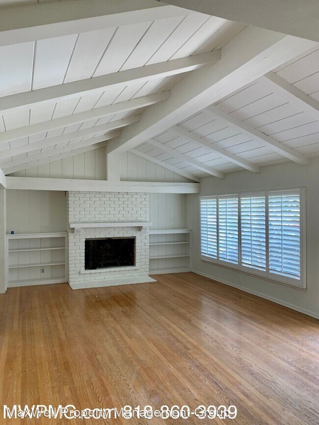 Foto del edificio - 4 br, 4 bath House - 21008 Costanso St.
