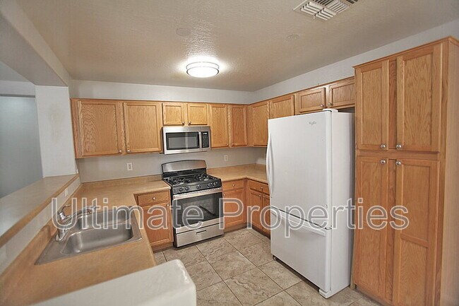 Foto del edificio - 13301 N 124th Ave