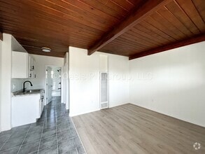 Building Photo - 3205 Joan Rd