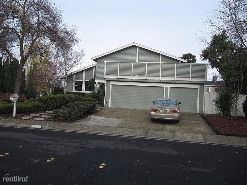 Foto principal - 4 br, 3 bath House - 501 Mikado Place