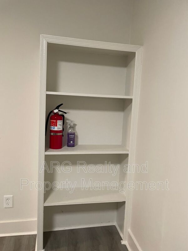 Building Photo - 174 Cloud St