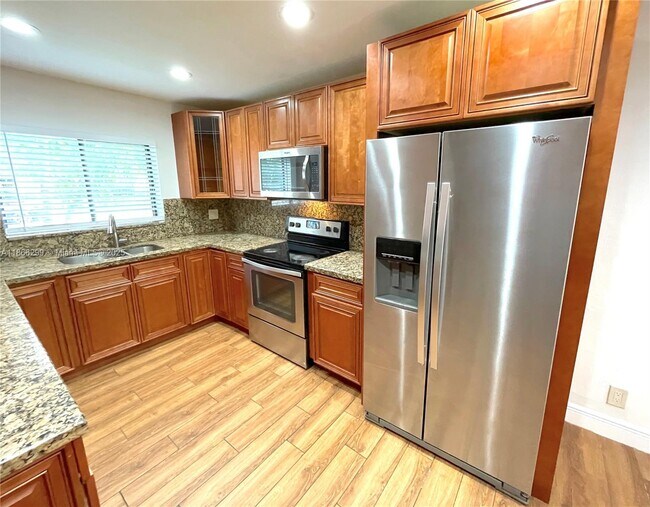 Foto del edificio - 7901 Northwest 33rd Street