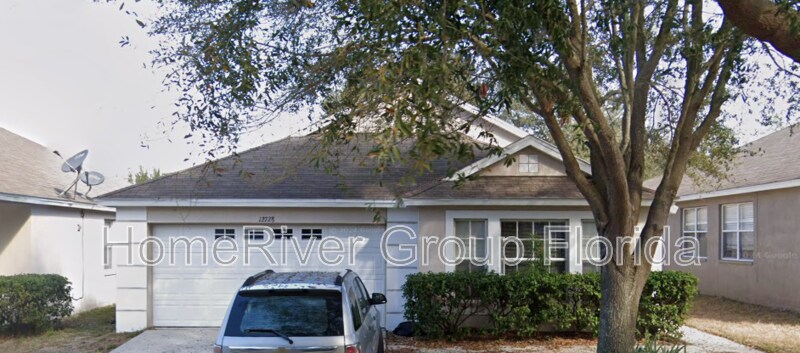 Foto principal - 12728 Bramfield Dr