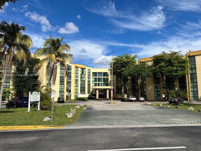 Building Photo - 11780 SW 18th St