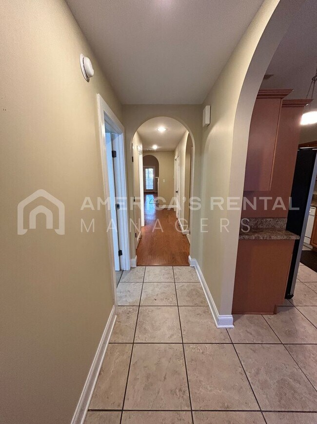 Foto del edificio - Townhome in Hoover, AL!!! Available to View with 48 Hour Notice!!!