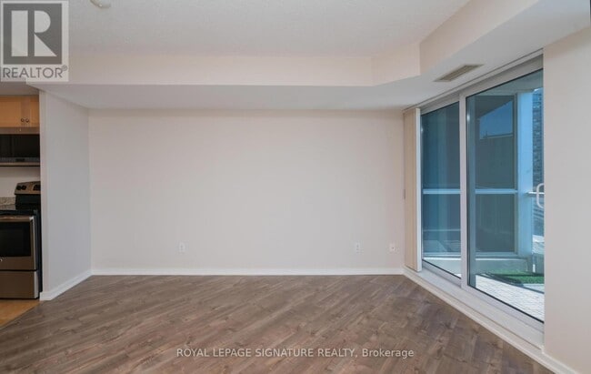 Building Photo - 208 Queens Quay W