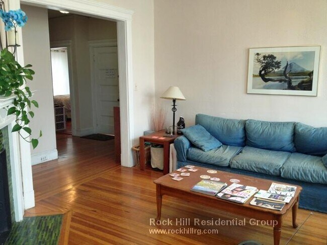 Foto del edificio - 10 Mount Hood Rd