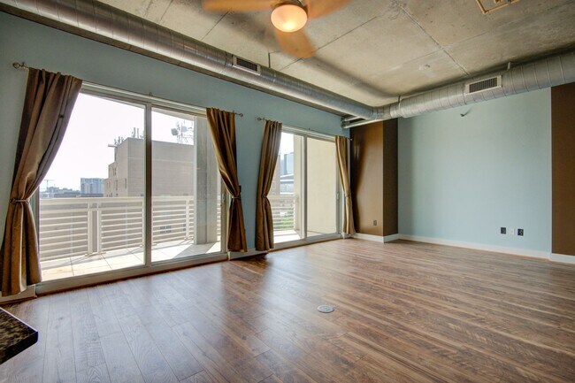 Foto del edificio - COMING SOON! Affordable Comfort: 1BR/1BA C...