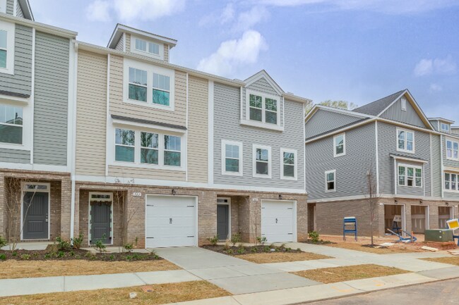 Building Photo - 800 Rosefield Dr