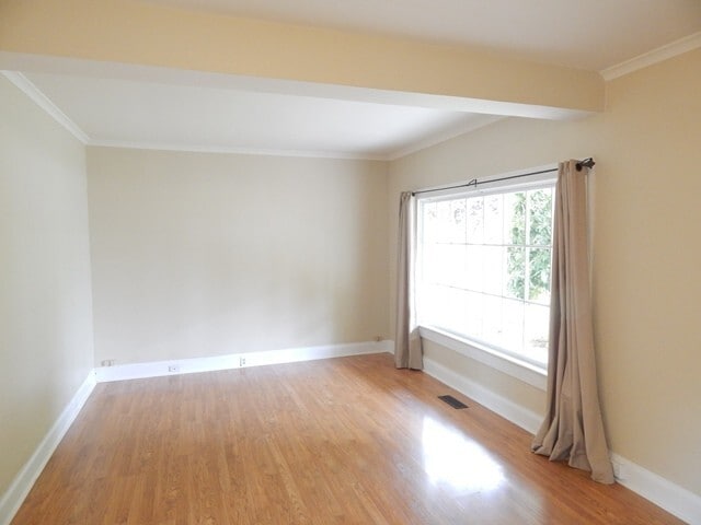 Building Photo - 2Bd/2Ba Two Story House - Available Soon!