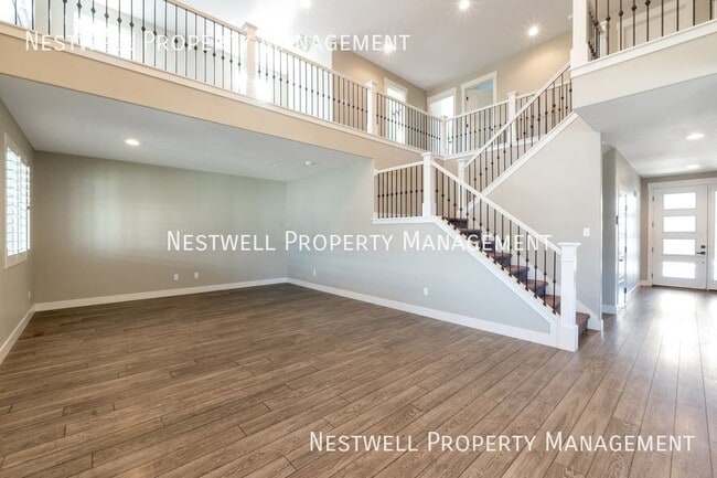 Building Photo - 454 N 230 E