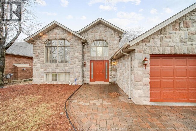 Building Photo - 3890 Northway Ave