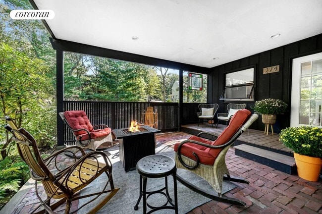 Building Photo - 274 Little Fresh Pond Rd