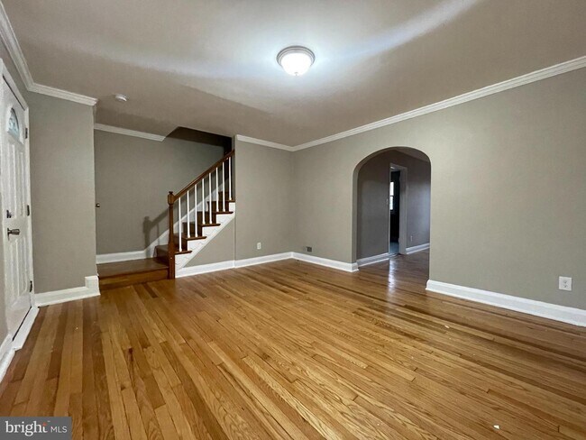 Building Photo - 5734 Edgepark Rd