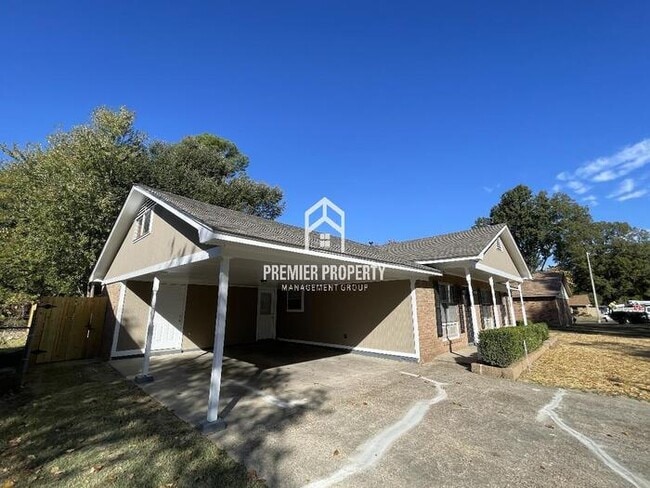 Building Photo - 1191 Heathcliff Dr - Available Now!
