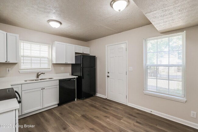 Foto del edificio - 2331 Garland Ave