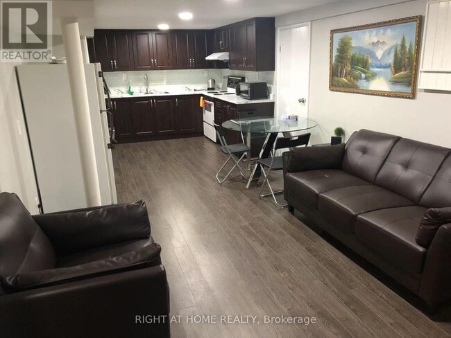 Building Photo - 11 Galsworthy Dr