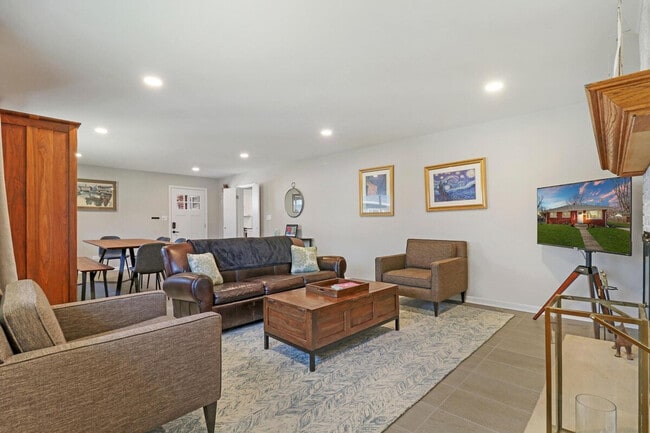 Building Photo - 2532 N Jackson St