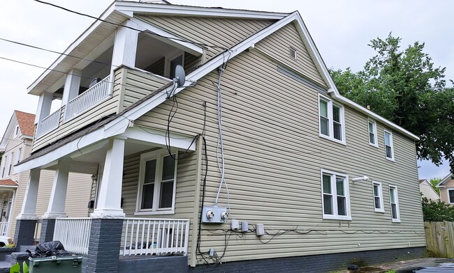 Photo - 311 W 27th St (Norfolk, VA) Townhome