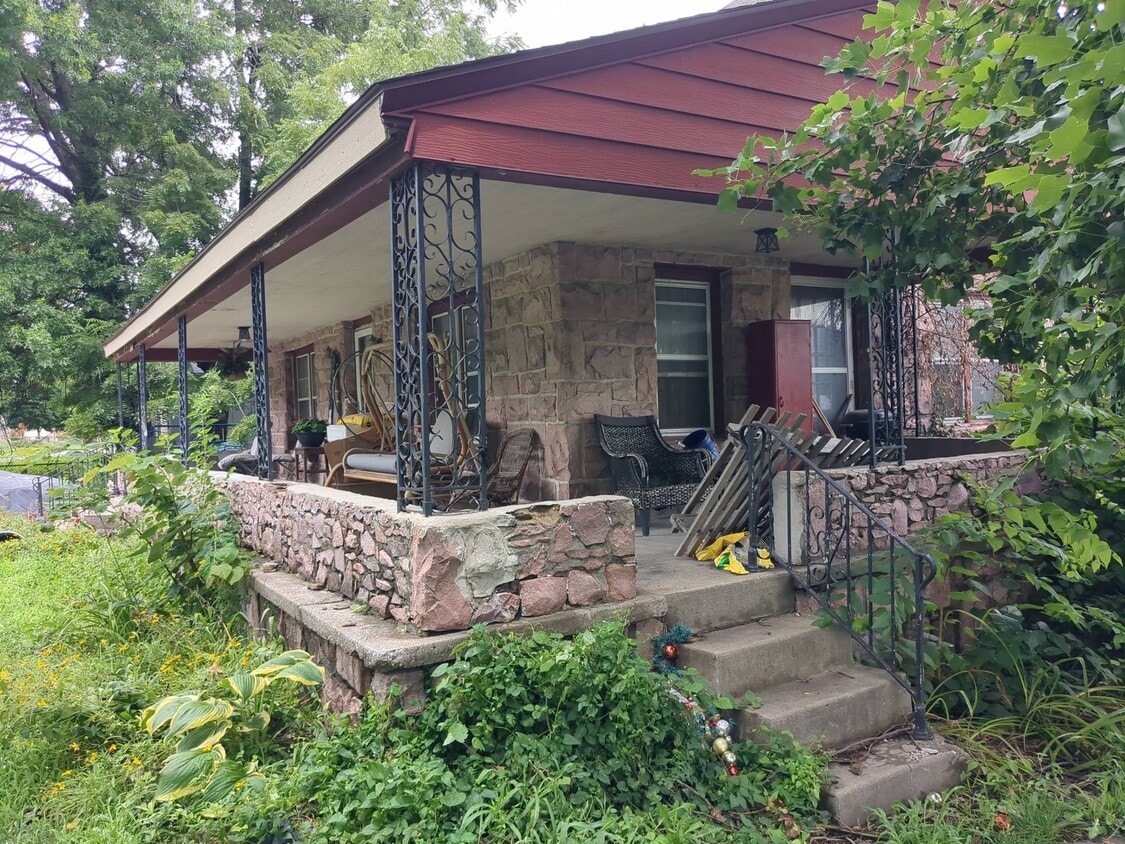 Building Photo - 3611 Blue Ridge Blvd