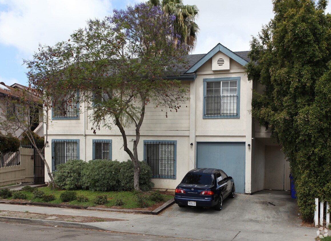 Primary Photo - 4240 46th St