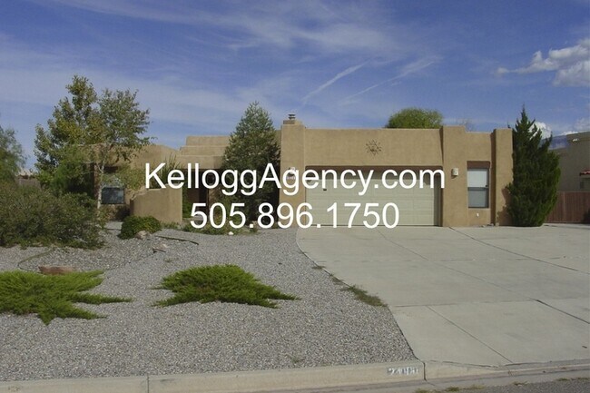 Building Photo - CUSTOM HOME - VIEWS - RIVERS EDGE