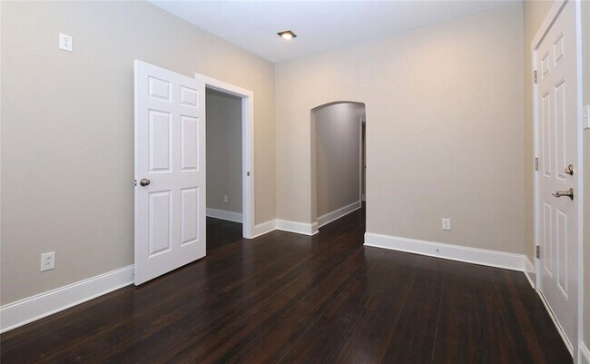 Building Photo - 4445 Rusk St