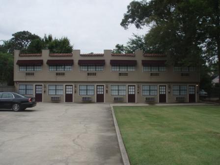 Building Photo - 350 S Acadian