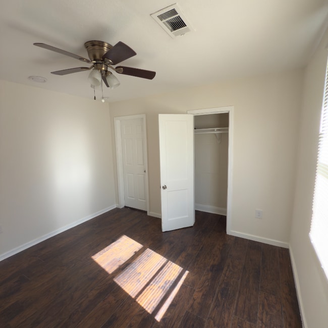 Foto del edificio - 1622 Farragut St