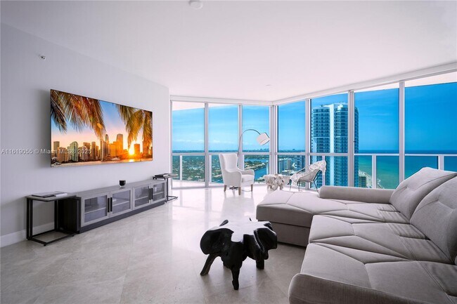 Foto del edificio - 3101 S Ocean Dr