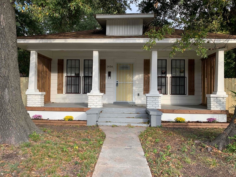 Primary Photo - 1456 N Hollywood St