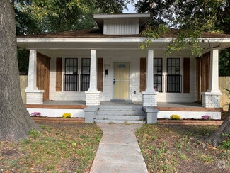 Building Photo - 1456 N Hollywood St