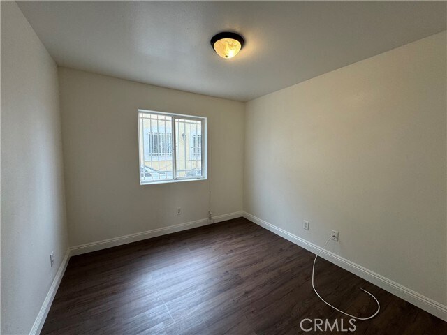 Foto del edificio - 7112 S Denker Ave