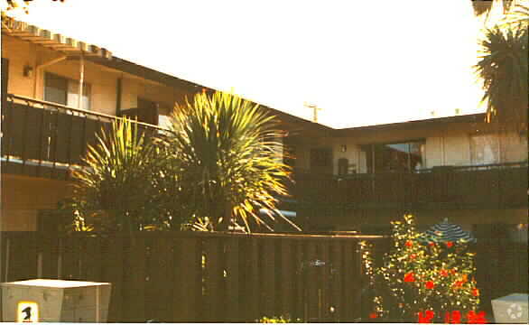 Foto del edificio - Bahama Lanai Apartments