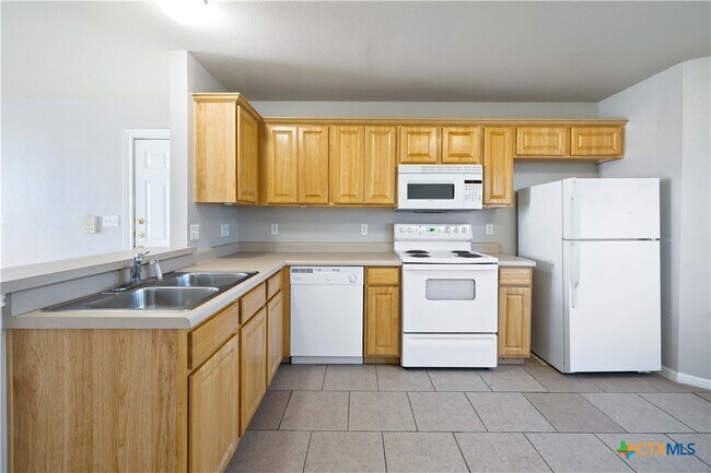 Foto del edificio - 3110 Douglas Fir Dr